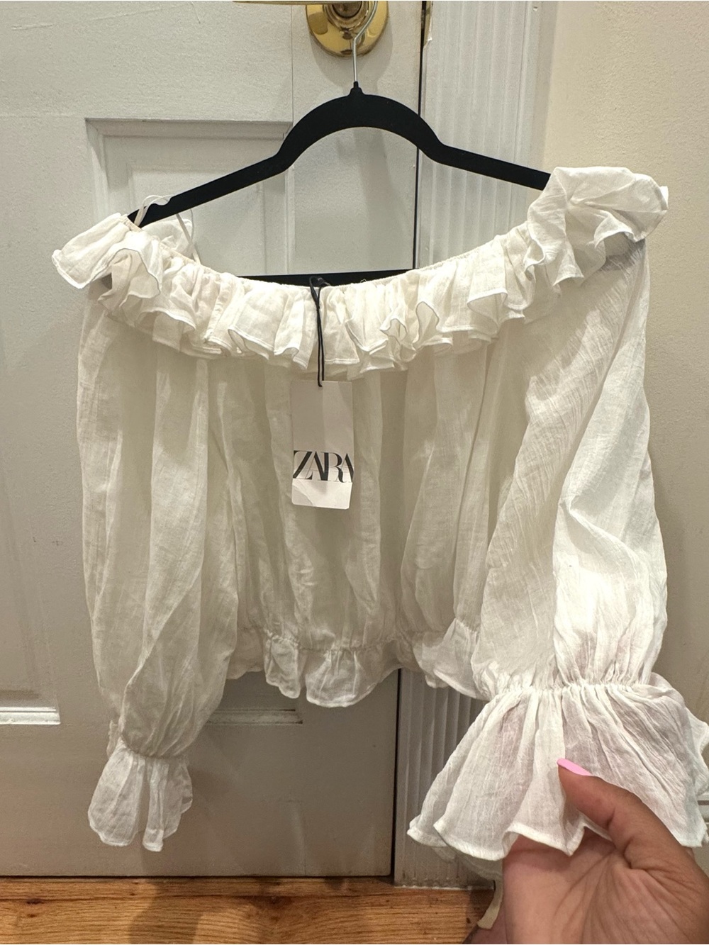 Zara Ruffled Off-Shoulder Top - Picture 2 of 4